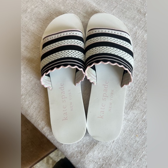 Kate Spade ladies fabric slip on sandals very good condition size 9 1/2 - Picture 4 of 12